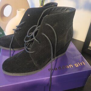 New Madden Girl Black Suede Lace-Up Wedge Booties - Size 8